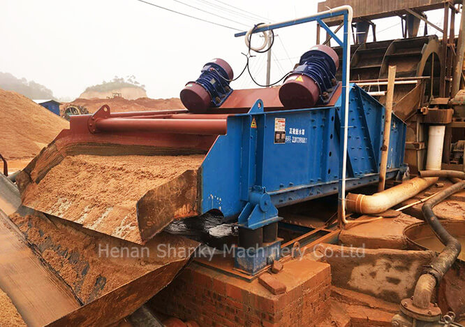 Linear Dewatering Screen